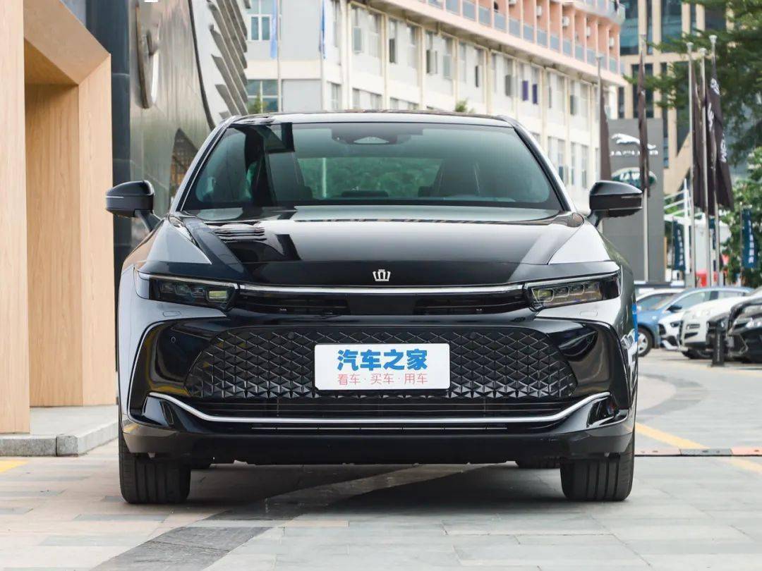 皇冠信用盘如何申请_2.4T混动+四驱皇冠信用盘如何申请,这车可不输雷克萨斯