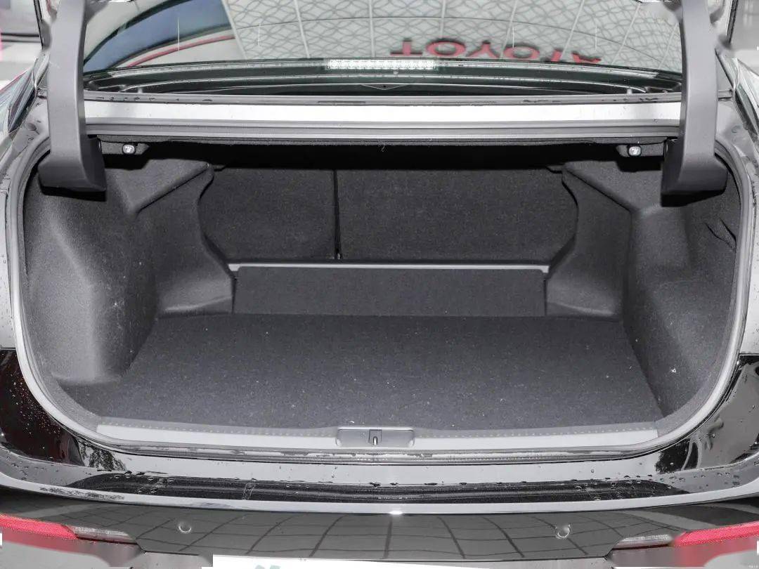 皇冠信用盘如何申请_2.4T混动+四驱皇冠信用盘如何申请,这车可不输雷克萨斯