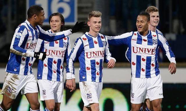 埃因霍温足球_足球周四001推荐:海伦芬VS埃因霍温