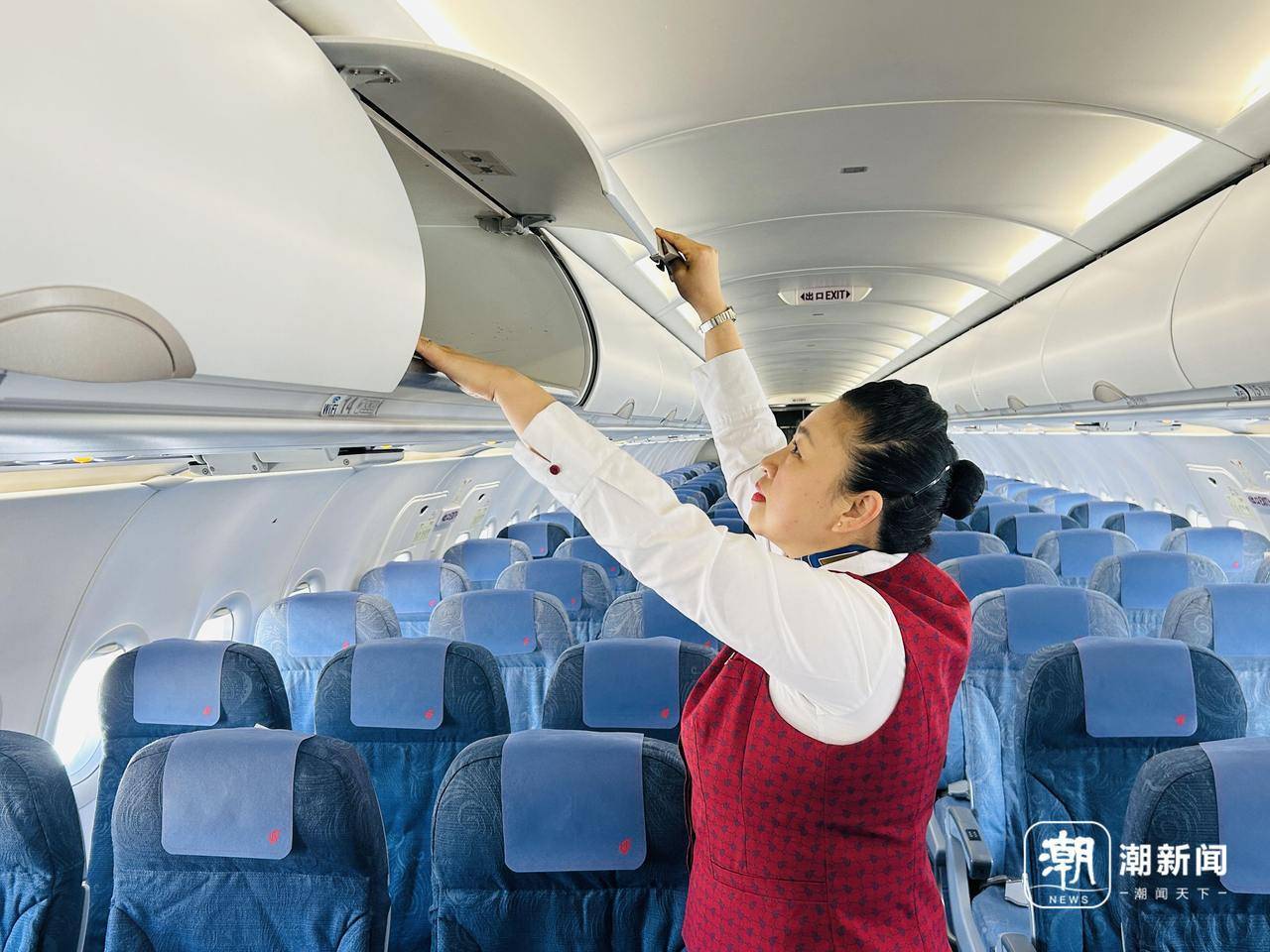 美国-赞比亚_飞了36年美国-赞比亚,浙江第一代空姐迎来最后一个春运:我送旅客回家团圆