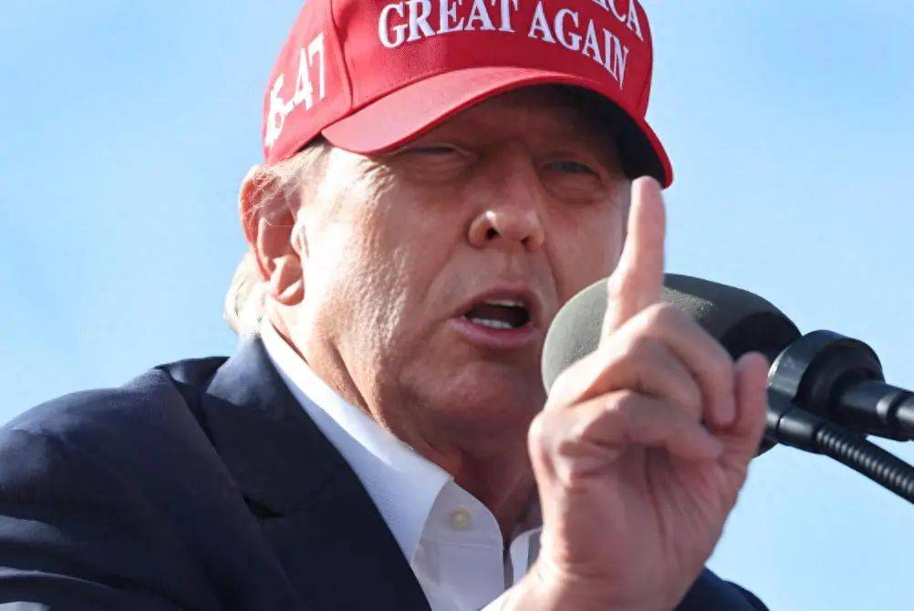 苏格兰低地足球联赛_特朗普发最后通牒：中国须立即取消反制苏格兰低地足球联赛，中方简洁回应，全球见证战略角逐