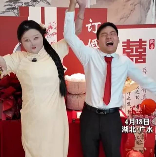 皇冠皇冠代理平台_全身95%烧伤女孩订婚了皇冠皇冠代理平台，与未婚夫同年同月同日生，本人发声：请大家祝福我们吧