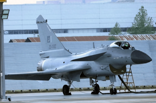 皇冠信用网会员怎么开通_歼10CE飞行6000公里皇冠信用网会员怎么开通，埃及却要采购100架韩国战机，背后是谁在搅局？