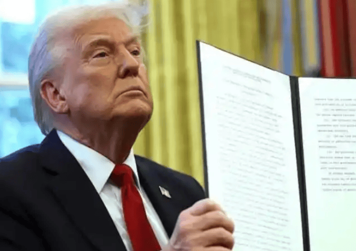 皇冠信用盘怎么申请_不到48小时皇冠信用盘怎么申请，特朗普盯上中国新领域，誓要中国低头？局势愈发严峻