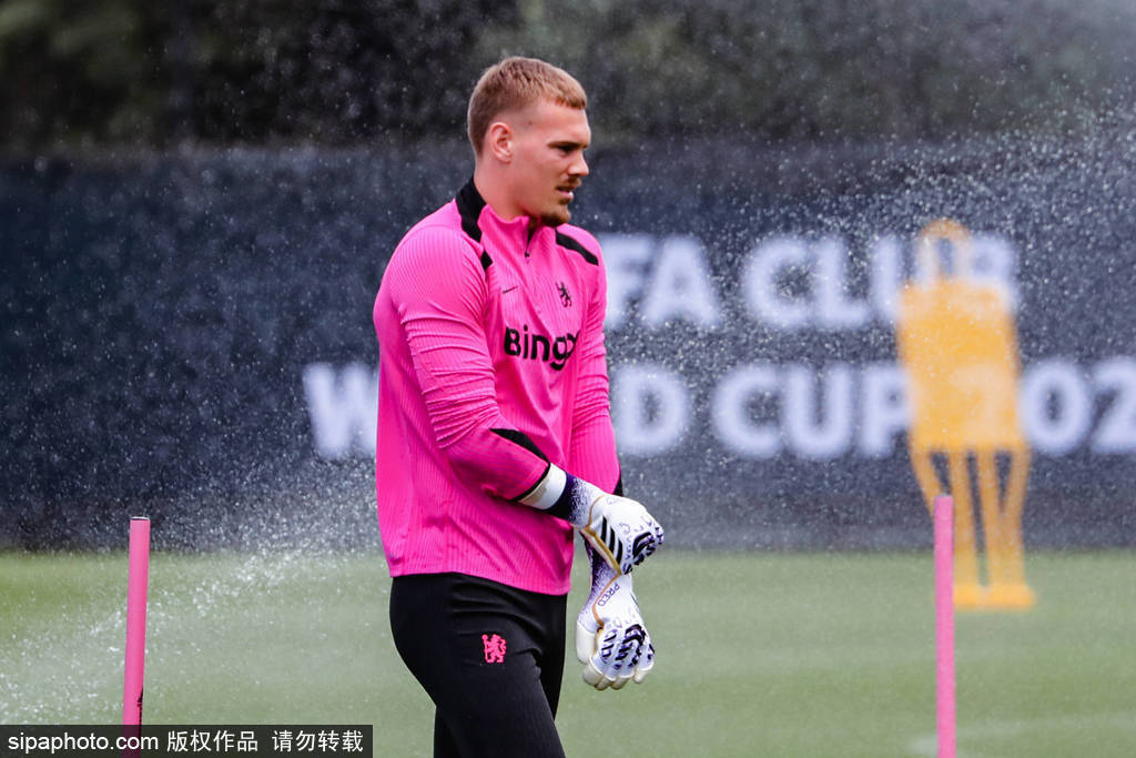 皇冠信用网_恩佐·马雷斯卡签约后不满皇冠信用网，考虑一年后离开切尔西