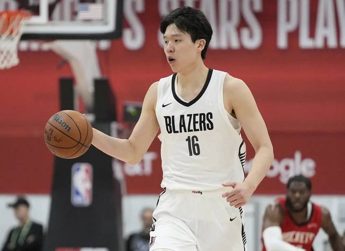 皇冠登3代理_美记：杨翰森技术短板或被放大 教练需利用好皇冠登3代理他的特点