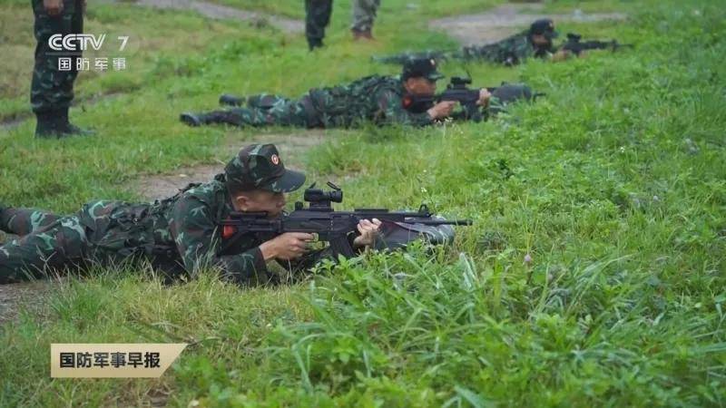 皇冠皇冠平台_越南新步枪参加联合军演皇冠皇冠平台，担心中国偷学技术，结果频繁卡壳到炸？