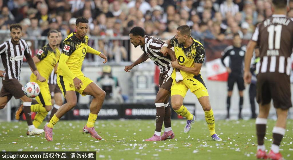 皇冠信用网开户_阿莱格里对米兰10号莱奥的严厉提醒:26岁不再年轻皇冠信用网开户,勤奋是唯一出路