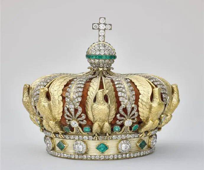 皇冠信用網登3出租_法国卢浮宫多件藏品被盗最新消息：一件文物在博物馆外被发现时已损毁皇冠信用網登3出租，疑为欧仁妮皇后的皇冠