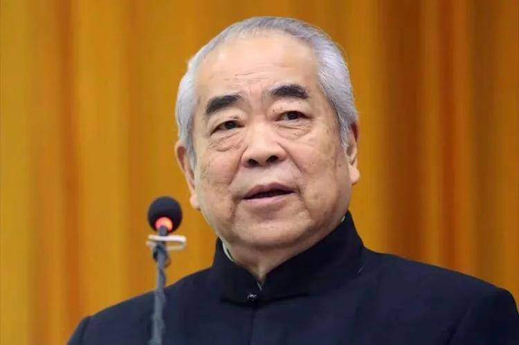 正版皇冠信用网出租_“失联风波”过后正版皇冠信用网出租，87岁画家范曾首次公开露面，发文称喜获独子、迁入新居，与女儿继子断绝关系