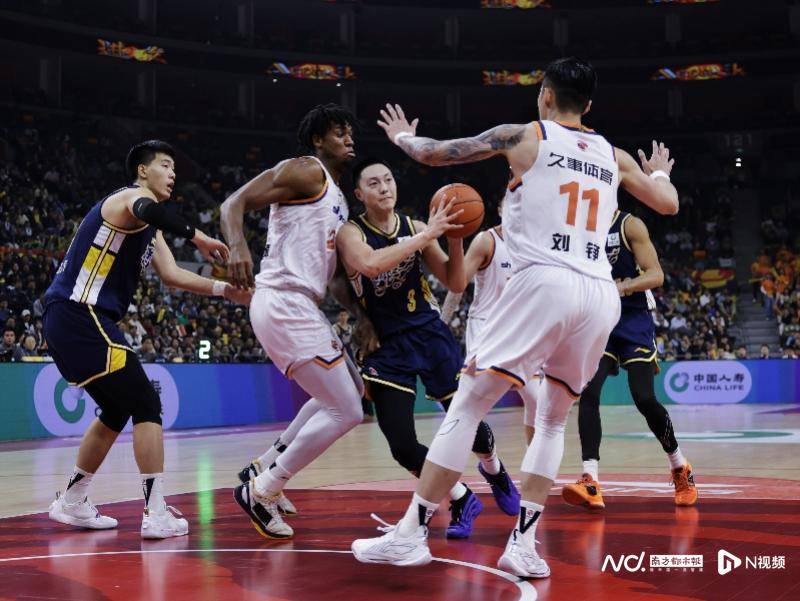 皇冠信用网会员
_广东男篮主场完败于上海皇冠信用网会员
,杜锋:命中率太低,不该随便放松